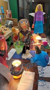 SuperheldInnen stammen aus der Kreativklasse (Jg. 5) 1 kreativklasse